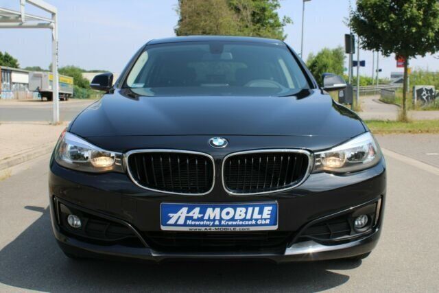 Schwarz metallic Gebraucht 2016 BMW 318 Gran Turismo Advantage Limousine | 17.999 € (Fairer Preis) - Bild 1/4