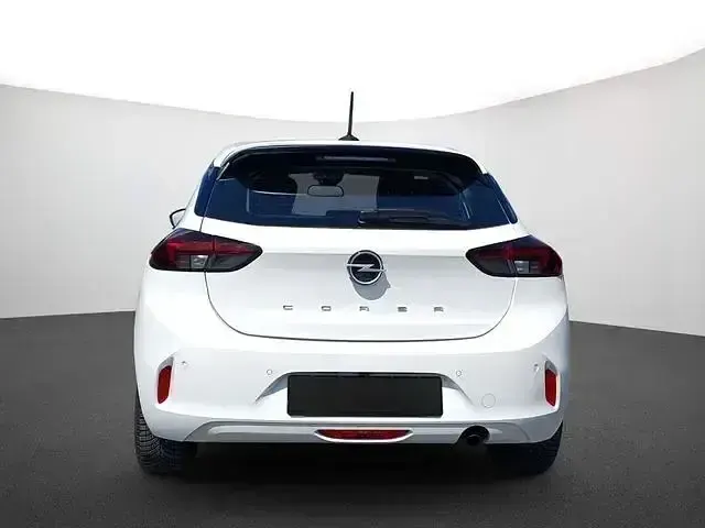 Gebraucht Opel Corsa Basis 101 PS (74 kW) 2024 Weiß Kleinwagen