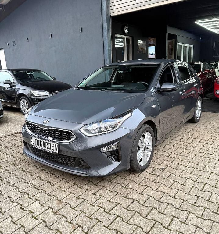Gebraucht Kia Ceed 140 PS (102 kW) 2019 Grau Kleinwagen