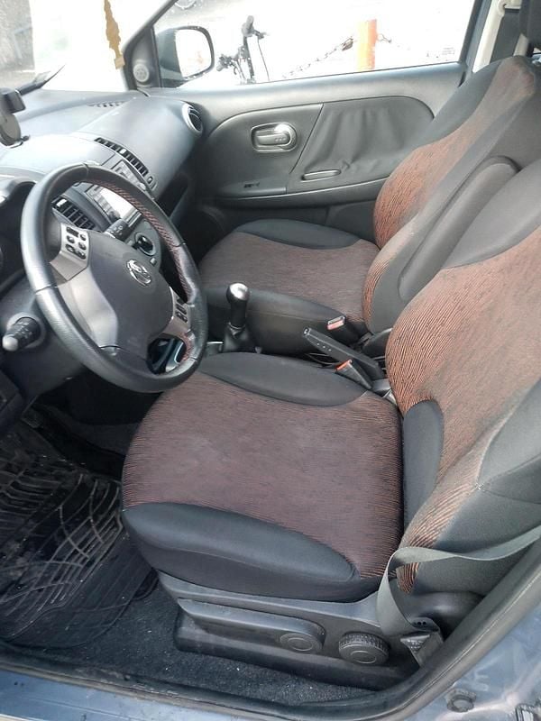 Second-hand Nissan Note Acenta 88 CP (64 kW) 2009 Albastru Hatchback