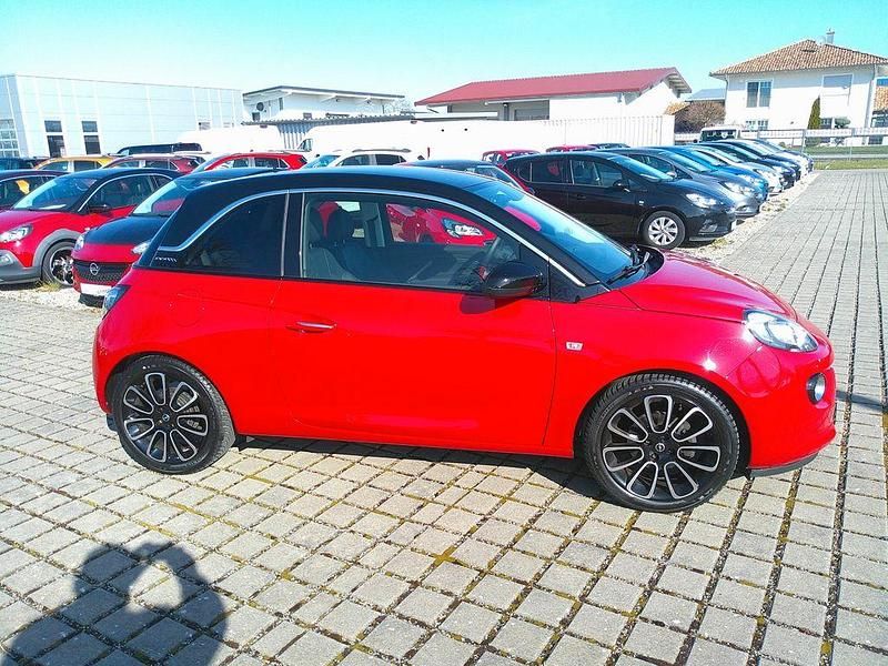 Gebraucht Opel Adam 87 PS (63 kW) 2019 Fire red /dach schwarz (metallic) Kleinwagen