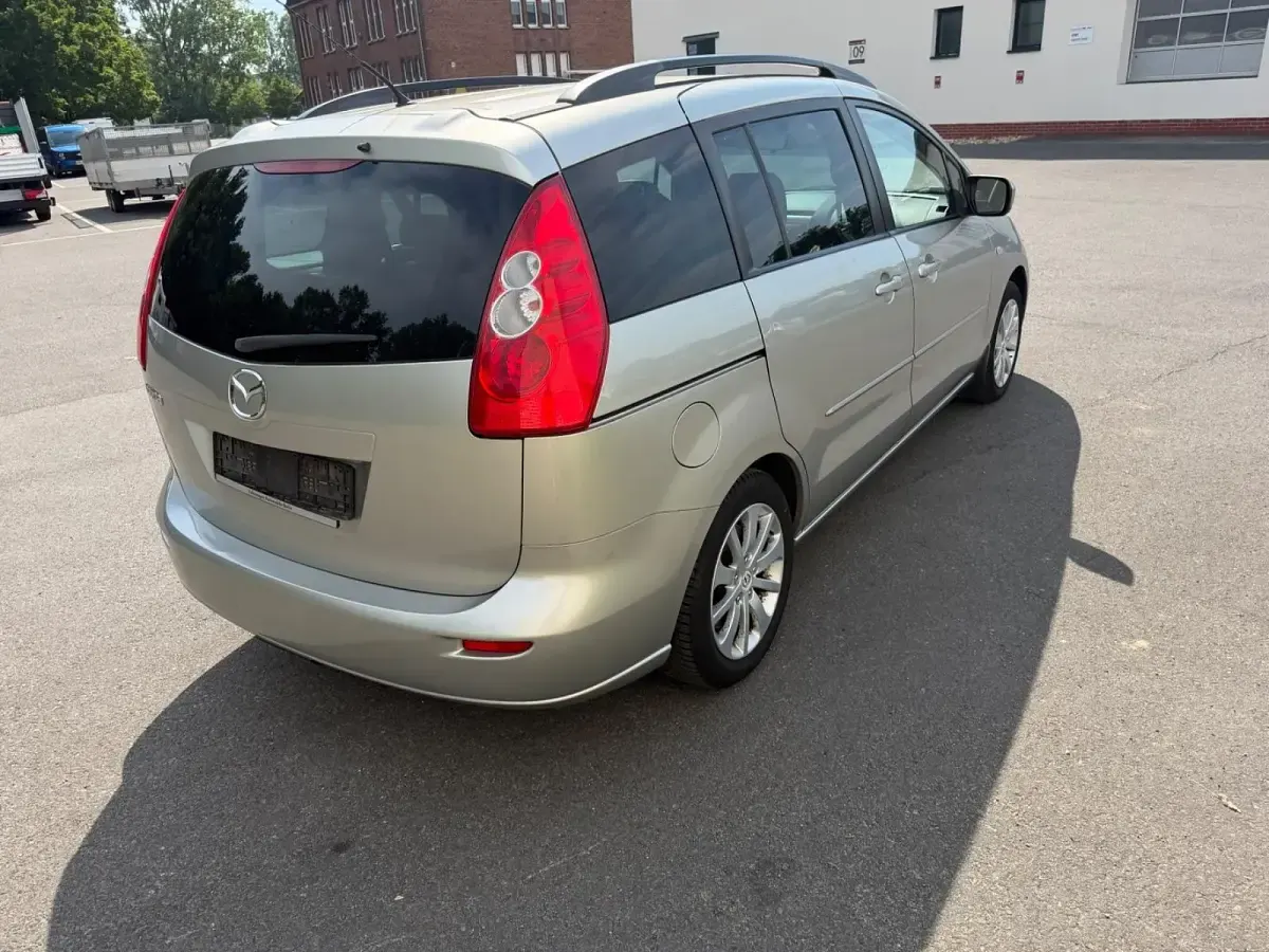 Gebraucht Mazda 5 115 PS (84 kW) 2007 Silber Van / Kleinbus