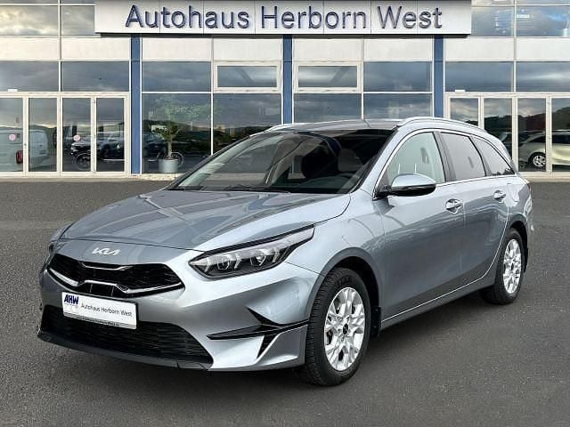 Silber Gebraucht 2024 Kia Ceed Sportswagon Gold Kombi | 22.950 € (Superpreis) - Bild 1/4