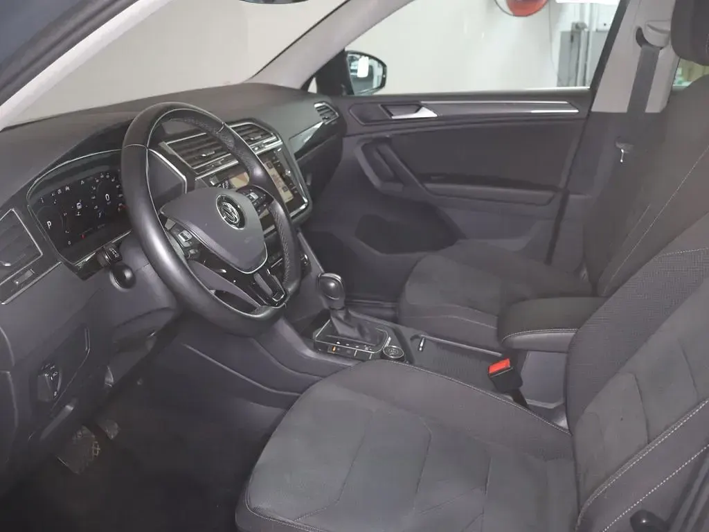 Gebraucht VW Tiguan Highline 190 PS (139 kW) 2020 Uranograu SUV