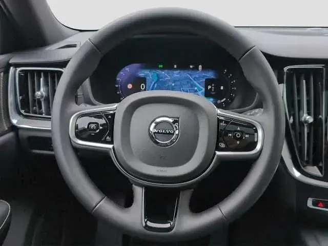 Gebraucht Volvo V60 CC 145 PS (106 kW) 2024 Kombi