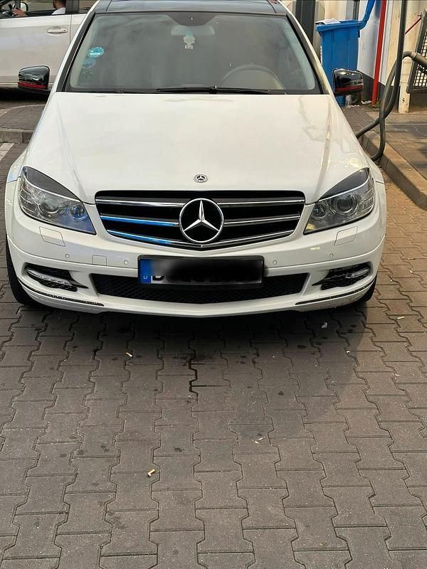 Gebraucht Mercedes C200 184 PS (135 kW) 2010 Limousine