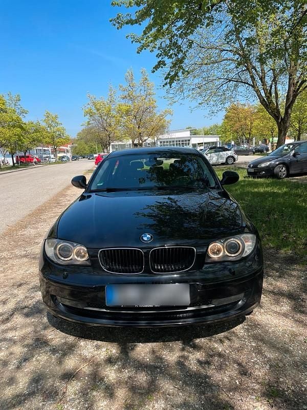Second-hand BMW 116 116 CP (85 kW) 2009 Negru Hatchback