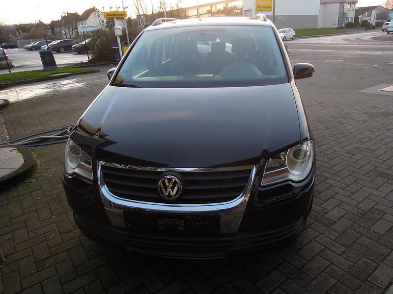 Gebraucht VW Touran 109 PS (80 kW) 2008 Schwarz Van / Kleinbus