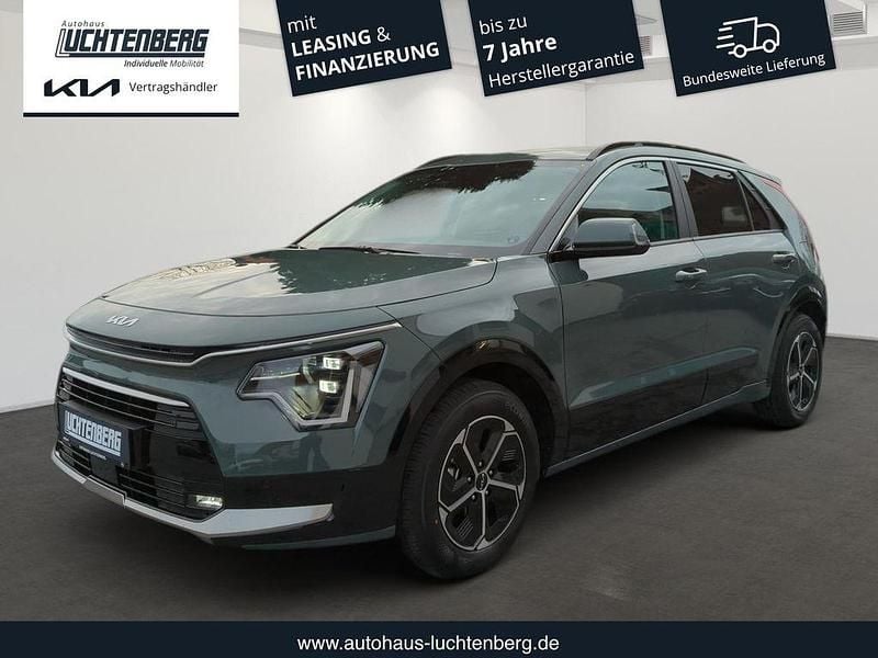 Grün Neu 2025 Kia Niro Comfort SUV | 31.210 € (Fairer Preis) - Bild 1/4