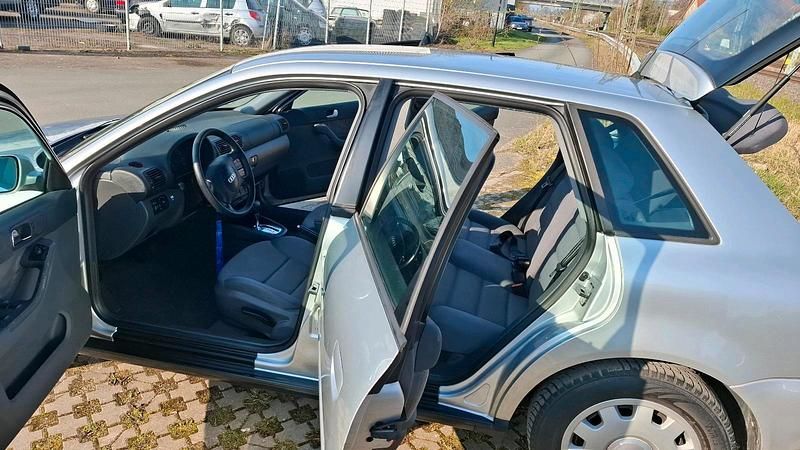 Gebraucht Audi A3 125 PS (91 kW) 2000 Silber Kleinwagen