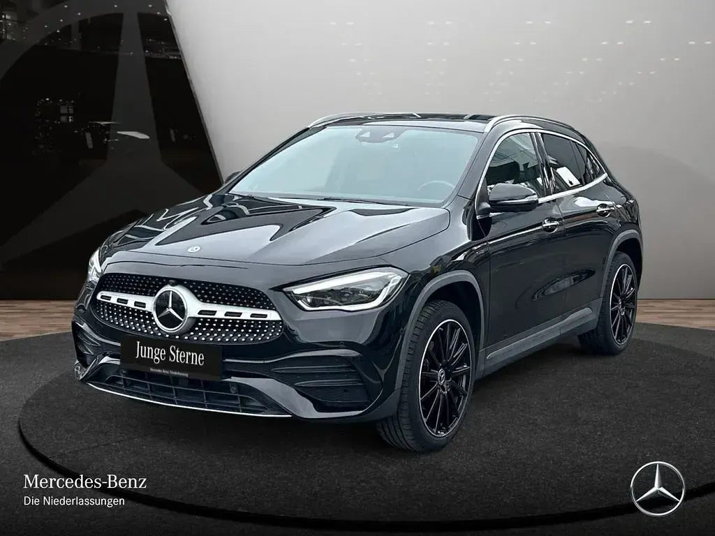 Gebraucht Mercedes GLA250 AMG 160 PS (117 kW) 2021 Schwarz SUV