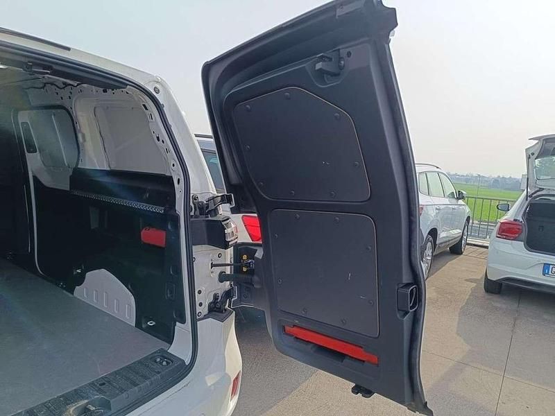 Gebraucht VW ID. Buzz 150 kW (204 PS) 2023 Weiß Van / Kleinbus