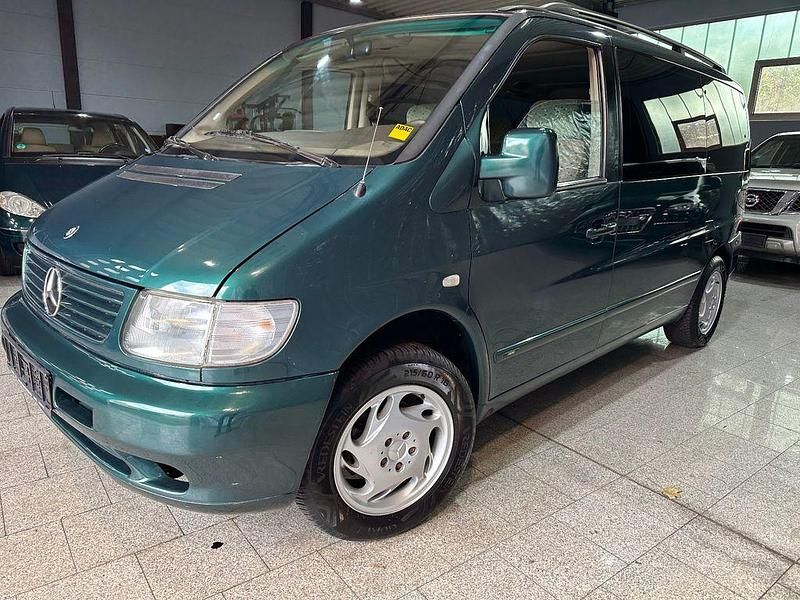 Gebraucht Mercedes V280 174 PS (127 kW) 2000 Grün Van / Kleinbus