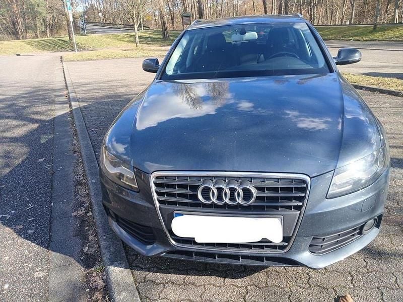 Gebraucht Audi A4 Attraction 143 PS (105 kW) 2010 Grau Kombi