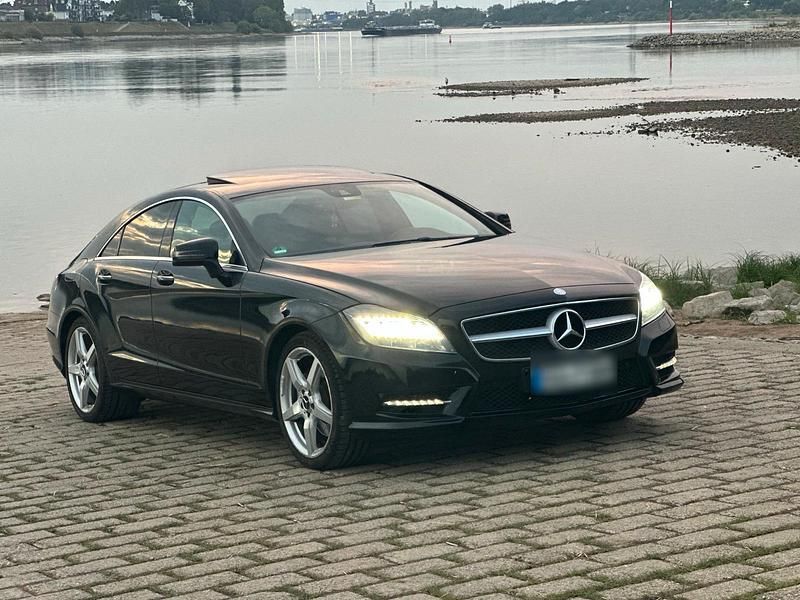 Schwarz Gebraucht 2014 Mercedes CLS350 AMG line Limousine | 16.000 € (Fairer Preis) - Bild 1/4