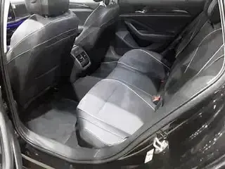 Gebraucht VW Passat IQ Drive 150 PS (110 kW) 2025 Schwarz Kombi
