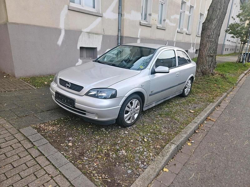 Silber Gebraucht 2003 Opel Astra Kleinwagen | 1.200 € (Fairer Preis) - Bild 1/4