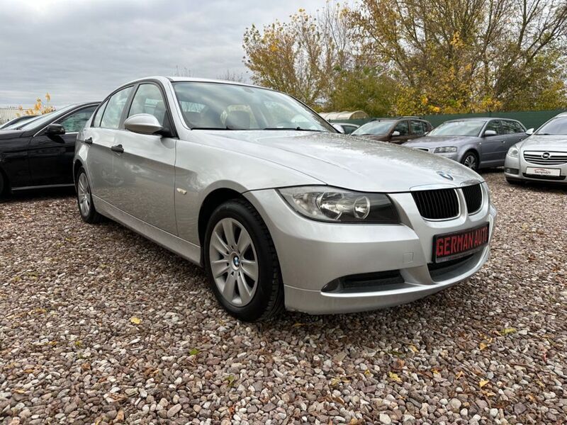 Silber Gebraucht 2005 BMW 318 Limousine | 4.790 € (Etwas zu teuer) - Bild 1/4
