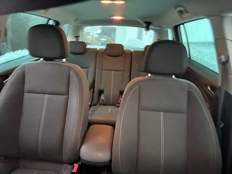 Grau Gebraucht 2018 Opel Zafira Tourer Van / Kleinbus | 8.800 € (Fairer Preis) - Bild 1/4