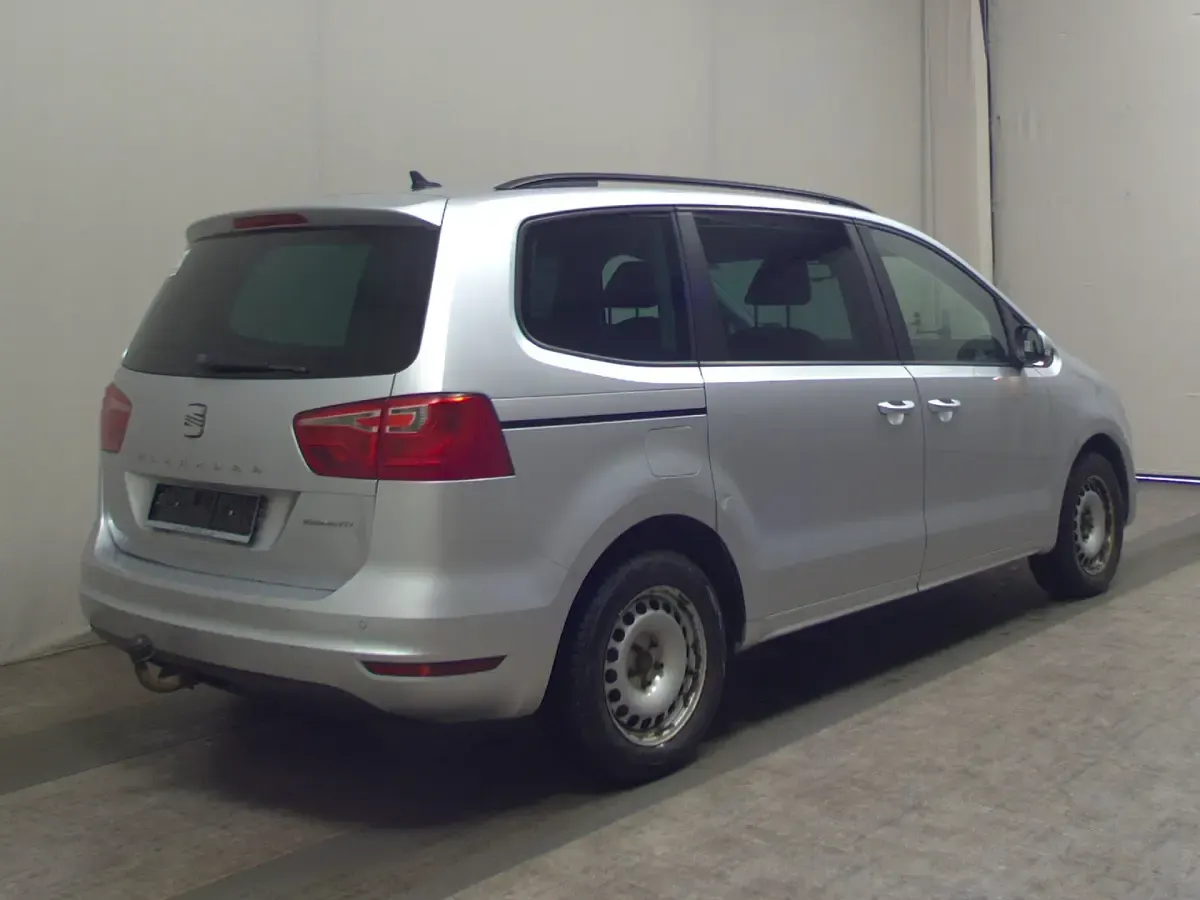 Gebraucht Seat Alhambra Style 140 PS (102 kW) 2011 Silber Van / Kleinbus