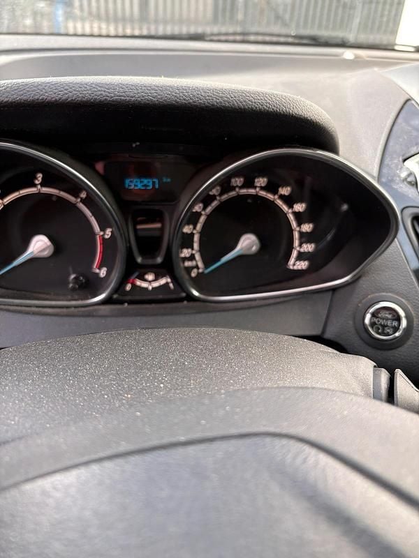 Gebraucht Ford B-MAX SYNC Edition 75 PS (55 kW) 2016 Blau Van / Kleinbus