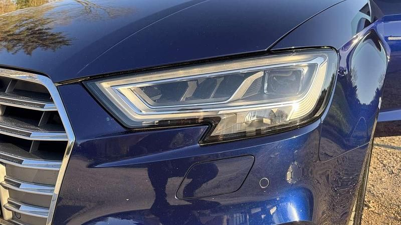 Gebraucht Audi S3 Cabriolet 300 PS (220 kW) 2019 Blau Cabrio