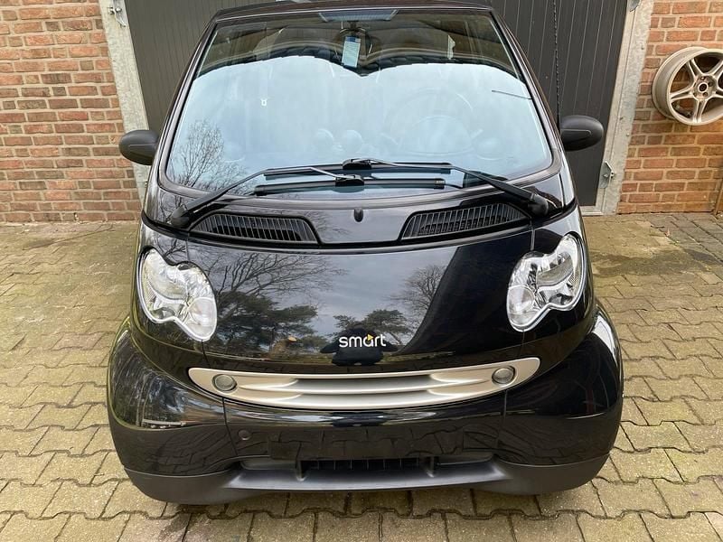 Używany Smart ForTwo Cabrio Brabus 61 KM (44 kW) 2001 Czarny Kabriolet