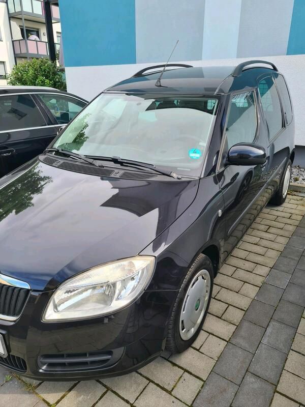 Schwarz Gebraucht 2010 Skoda Roomster Kombi | 2.450 € (Teuer) - Bild 1/4