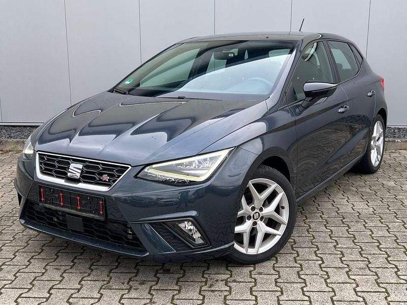 Grau Gebraucht 2021 Seat Ibiza Beats Limousine | 18.950 € (Fairer Preis) - Bild 1/4