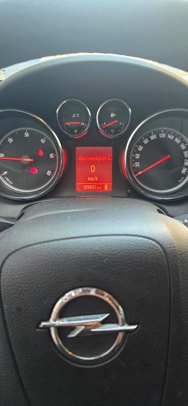 Gebraucht Opel Astra 110 PS (80 kW) 2012 Grau Kombi