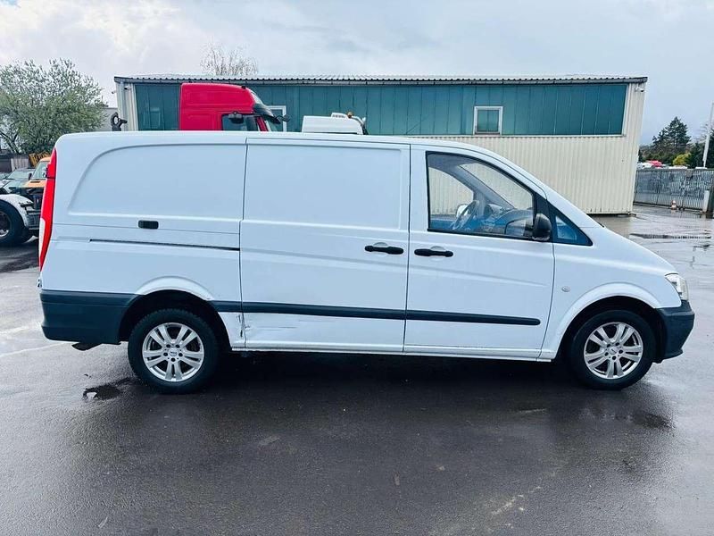 Gebraucht Mercedes Vito 163 PS (119 kW) 2014 Arktikweiss Van