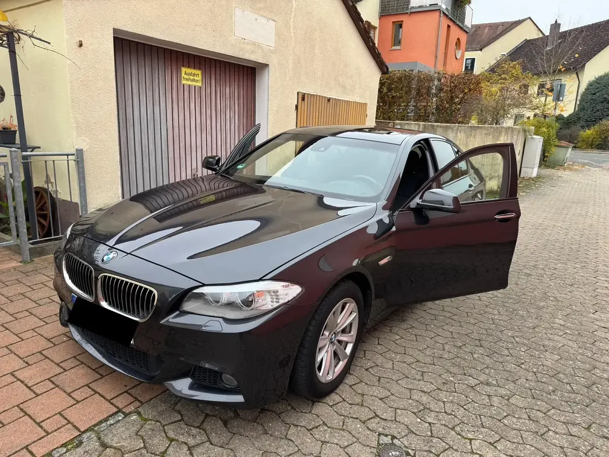 Gebraucht BMW 525 M Sport 218 PS (160 kW) 2012 Schwarz Limousine