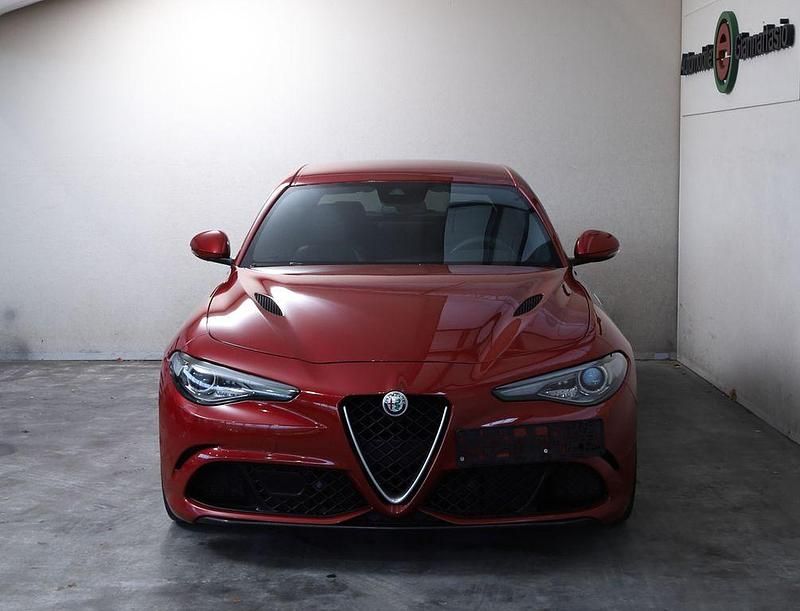 Gebraucht Alfa Romeo Giulia Quadrifoglio 510 PS (375 kW) 2017 Rot Limousine