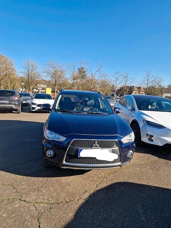 Gebraucht Mitsubishi Outlander 150 PS (110 kW) 2012 Blau SUV