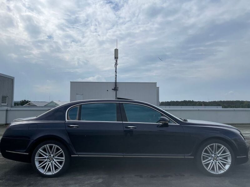 Blau Gebraucht 2007 Bentley Continental Flying Spur Limousine | 24.000 € - Bild 1/4