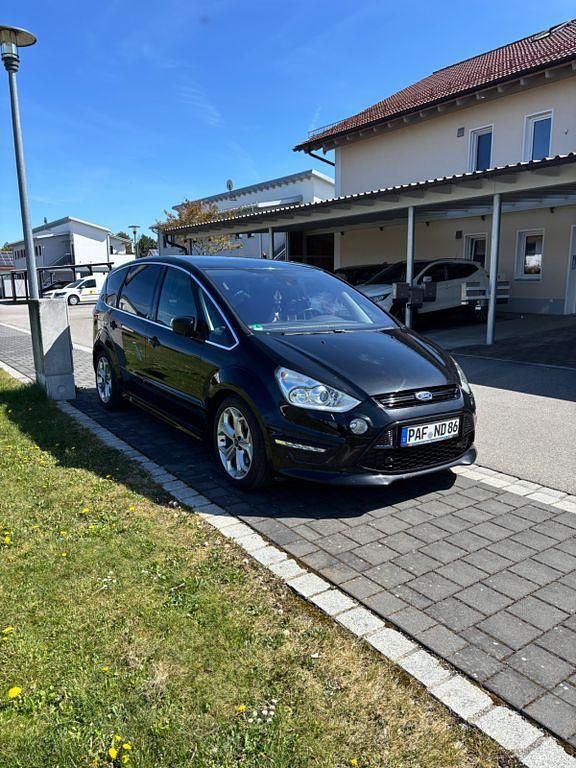 Gebraucht Ford S-MAX Titanium S 163 PS (119 kW) 2010 Schwarz Van / Kleinbus