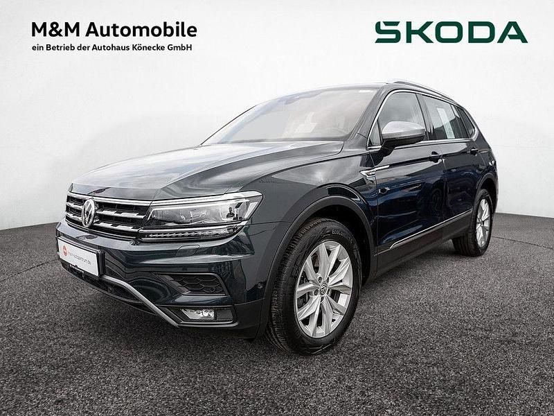 Grün Gebraucht 2018 VW Tiguan Allspace Highline SUV | 26.390 € (Etwas zu teuer) - Bild 1/4