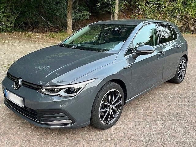 Gebraucht VW Golf VII Style 150 PS (110 kW) 2021 Grau Kleinwagen