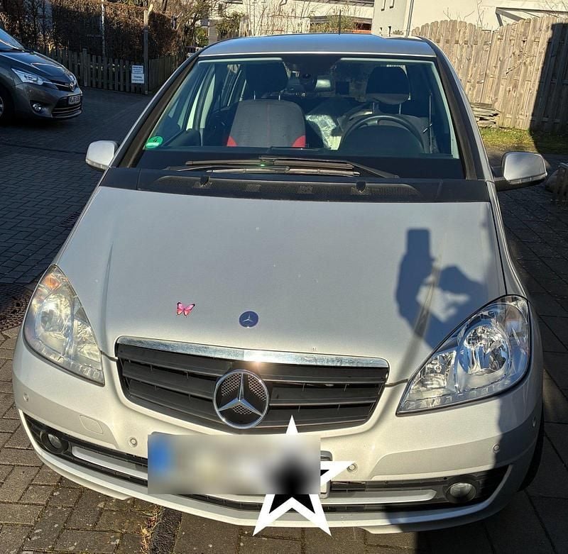 Gebraucht Mercedes A180 109 PS (80 kW) 2009 Silber Limousine