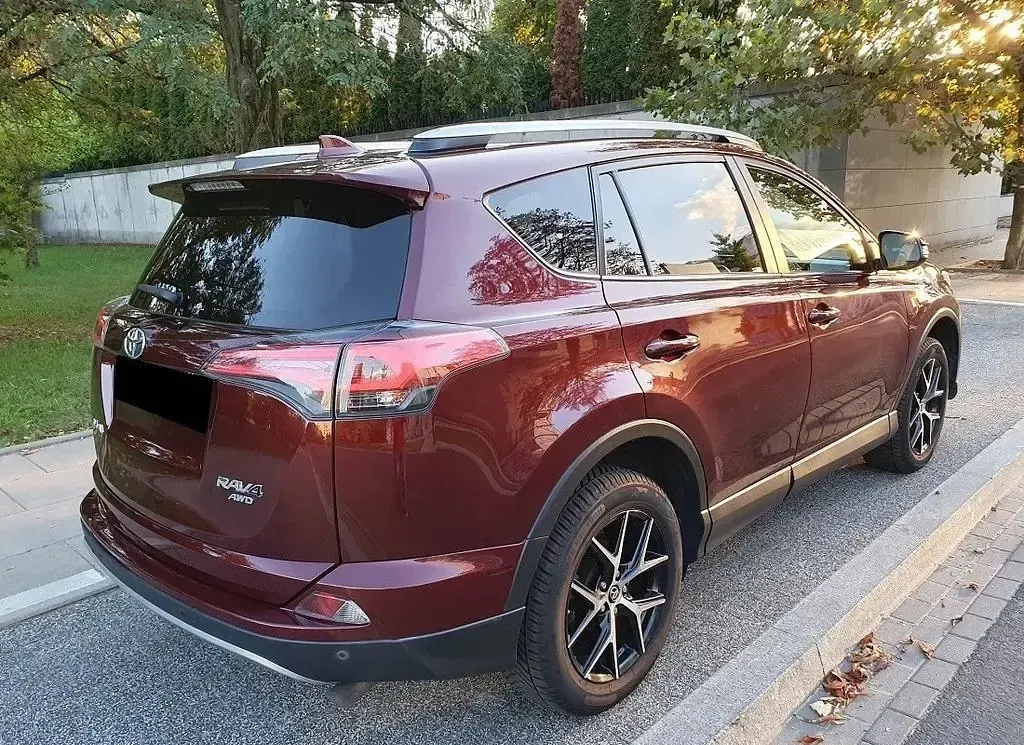Gebraucht Toyota RAV4 152 PS (111 kW) 2016 Rot SUV