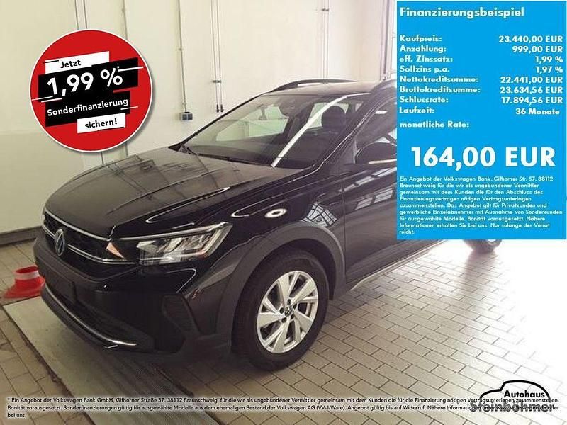 Deep black perleffekt (schwarz) Gebraucht 2024 VW Taigo Life SUV | 23.440 € (Fairer Preis) - Bild 1/4