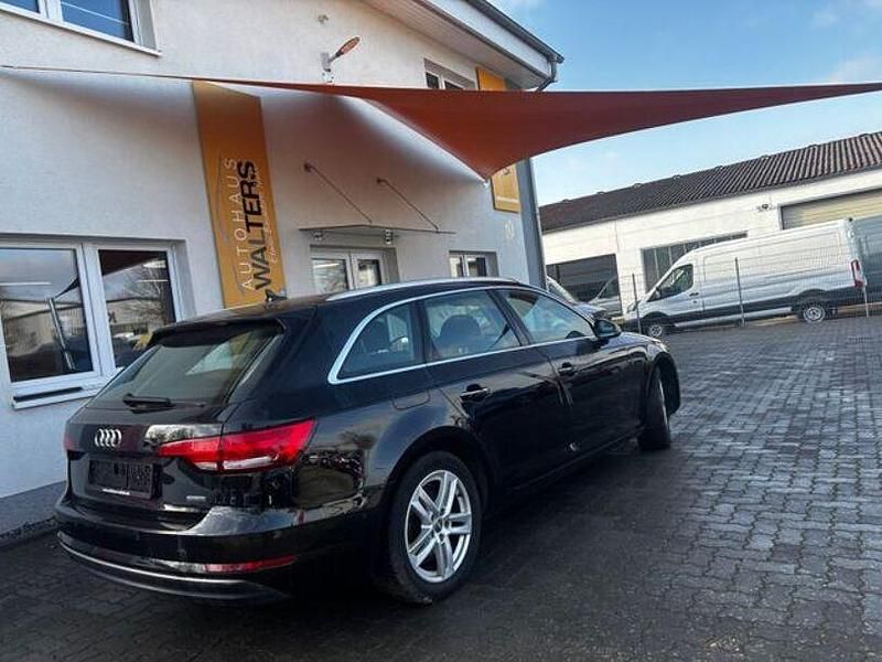Gebraucht Audi A4 Design 190 PS (139 kW) 2018 Schwarz Kombi