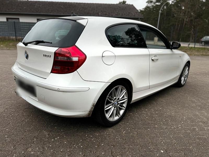 Gebraucht BMW 118 Coupé 143 PS (105 kW) 2010 Weiß Coupé