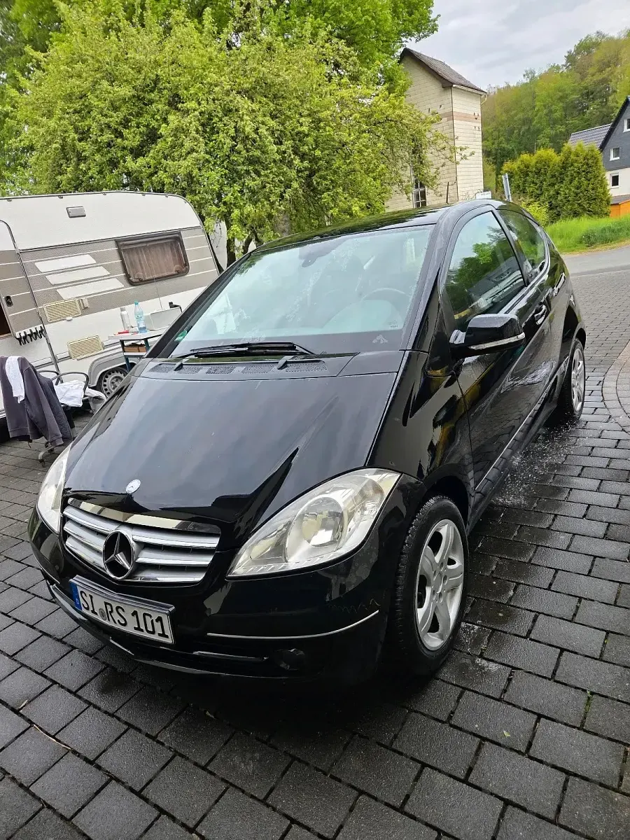 Gebraucht Mercedes A150 95 PS (69 kW) 2008 Schwarz Kleinwagen