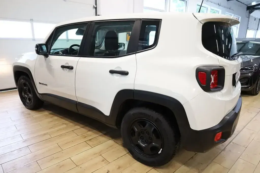 Gebraucht Jeep Renegade Sport 120 PS (88 kW) 2021 Weiß SUV