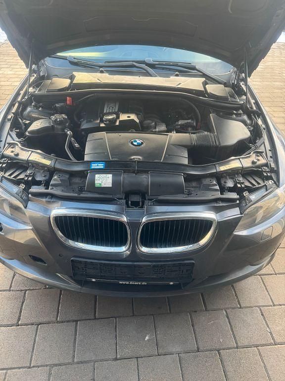 Gebraucht BMW 320 Cabriolet 170 PS (125 kW) 2007 Grau Cabrio