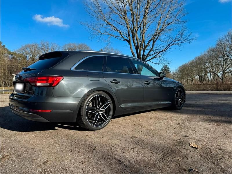 Gebraucht Audi A4 272 PS (200 kW) 2017 Grau Kombi