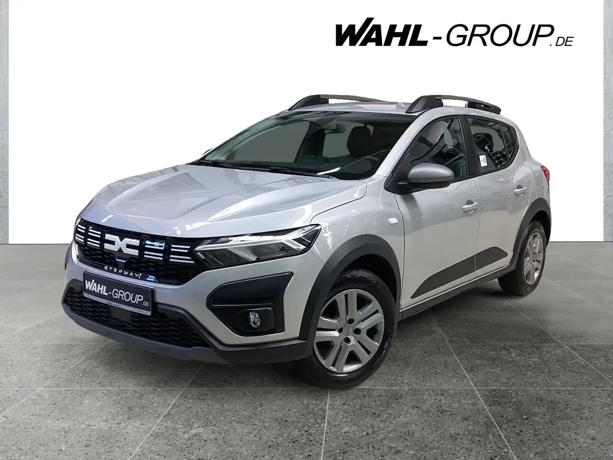 Second-hand Dacia Sandero Expression 101 CP (74 kW) 2023 Gri Hatchback