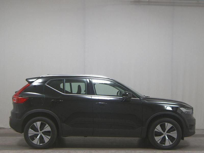 Schwarz Gebraucht 2021 Volvo XC40 Inscription SUV | 21.480 € (Superpreis) - Bild 1/4