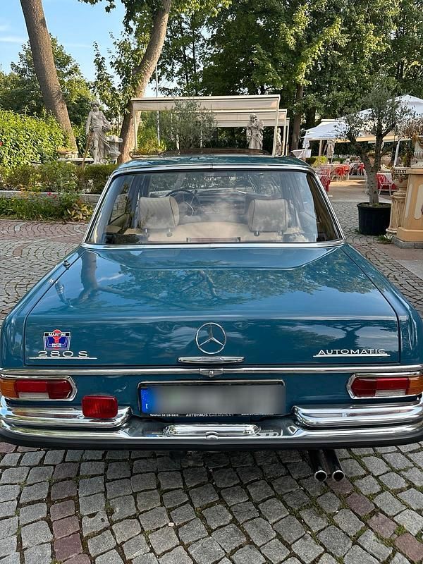Blau Gebraucht 1968 Mercedes S280 Limousine | 14.500 € - Bild 1/4